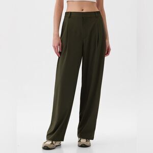 NWT GapFit Runaround Trousers